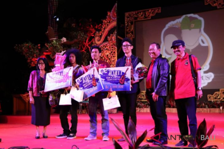 Badung ajak pemuda kembangkan kreativitas melalui musik