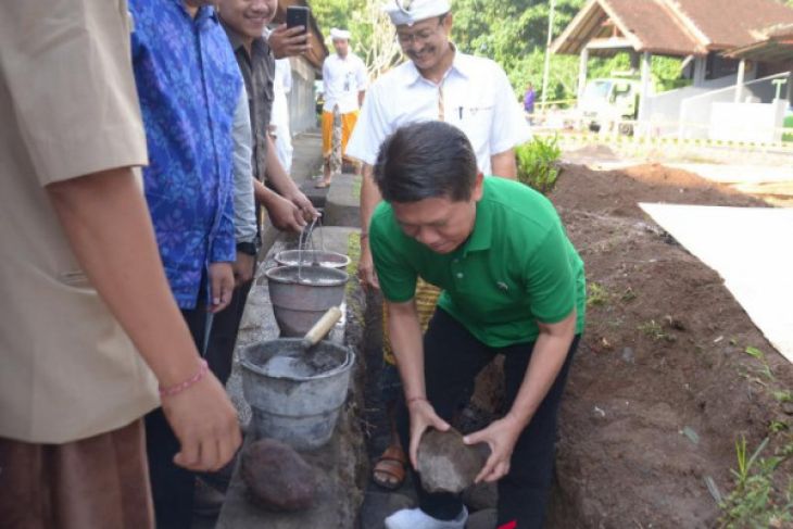Bupati Klungkung awali pembangunan gudang logistik farmasi