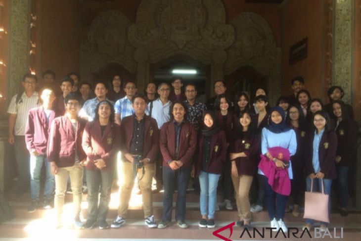 Mahasiswa ISI Denpasar studi ekskursi ke Petra Surabaya