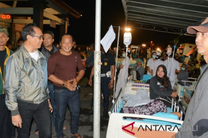Umat Hindu ritual keselamatan pascagempa