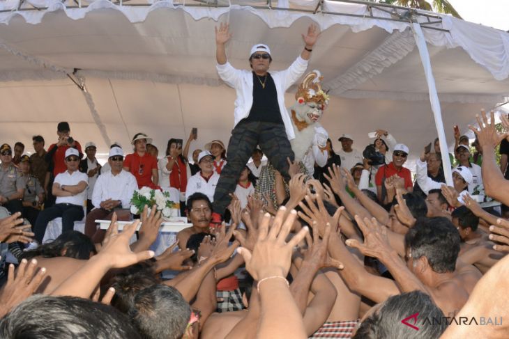 1.000 seniman ikuti Parade Nusantara pembukaan KSSL