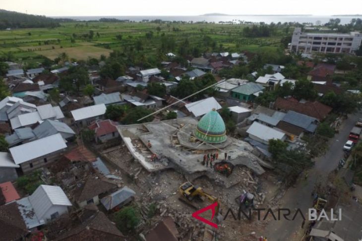 BMKG Denpasar: wisatawan tak perlu cemaskan pasca-gempa (video)