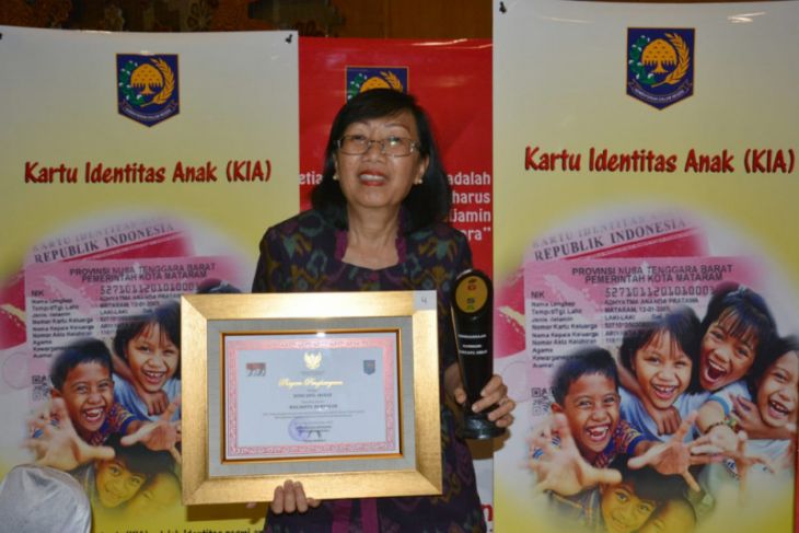 Pemkot Denpasar terima penghargaan