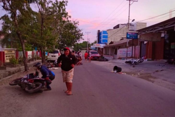 Naluri wartawan di antara gempa