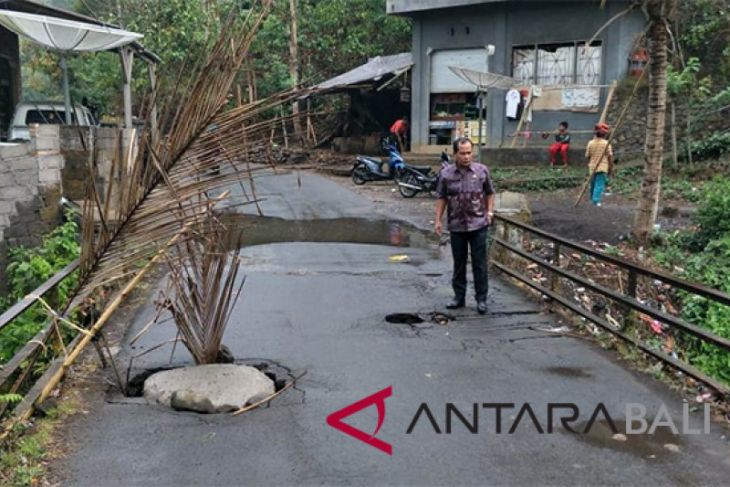 BPN Buleleng ukur tanah jalan baru Singaraja-Mengwitani