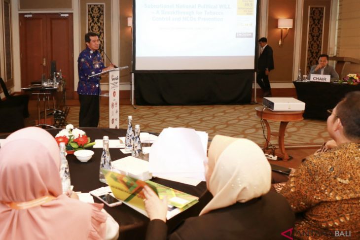 Bupati Klungkung tampil dalam forum