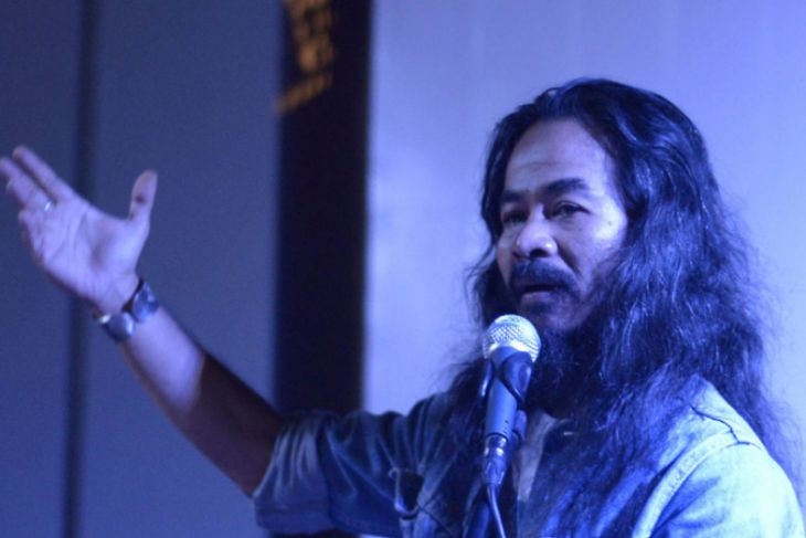 Penyair Jengki luncurkan buku puisi