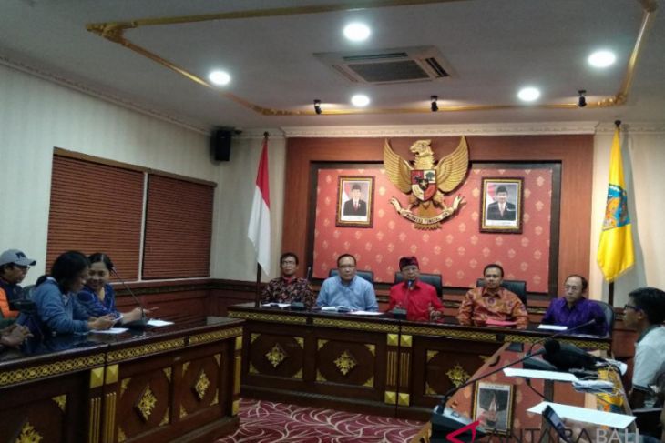 Bali lindungi pengobatan leluhur