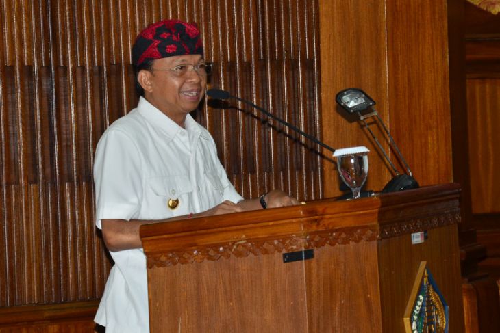 Koster ingin buat perda perlindungan budaya Bali