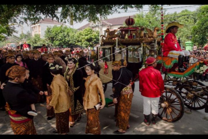 Undangan Nikmati Kuliner Tradisional Nikahan Kahiyang