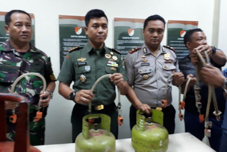 Polisi Ungkap Pengoplos Elpiji Baru Lima Hari