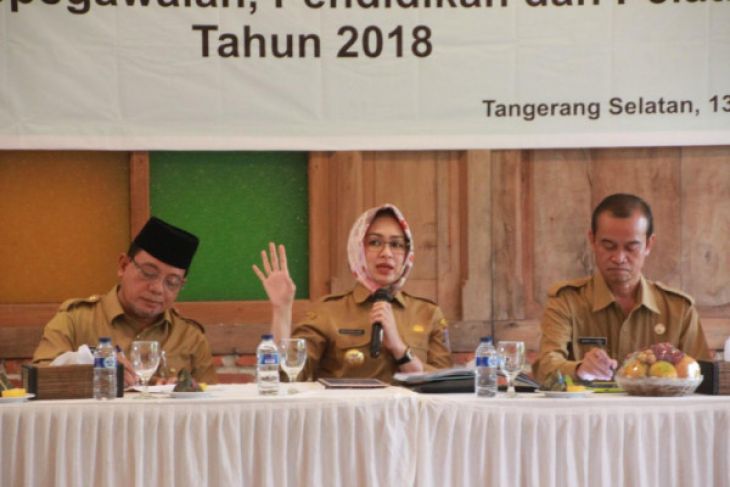 Airin: Siapkan Anggaran Untuk Beasiswa