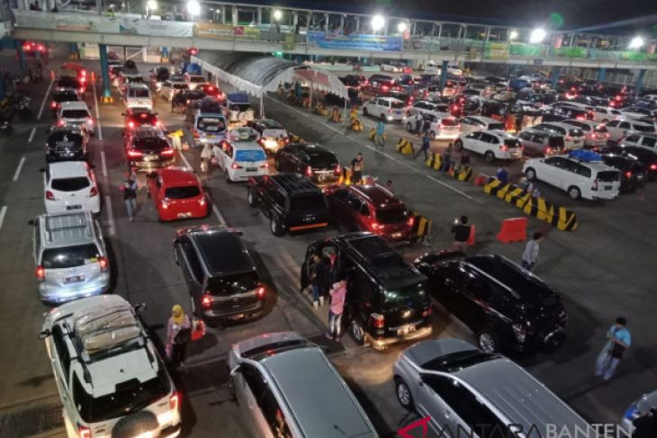 Arus Mudik - H-3 Lebaran 2018 Puncak Arus Mudik Merak