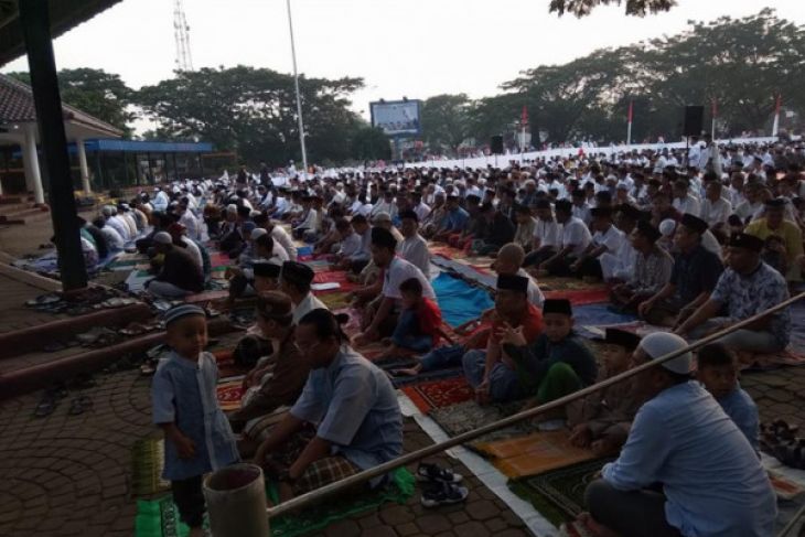 Khatib Shalat Ied Di Lebak Ini Berpesan Jaga Persatuan