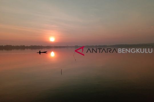 Danau Dendam Tak Sudah