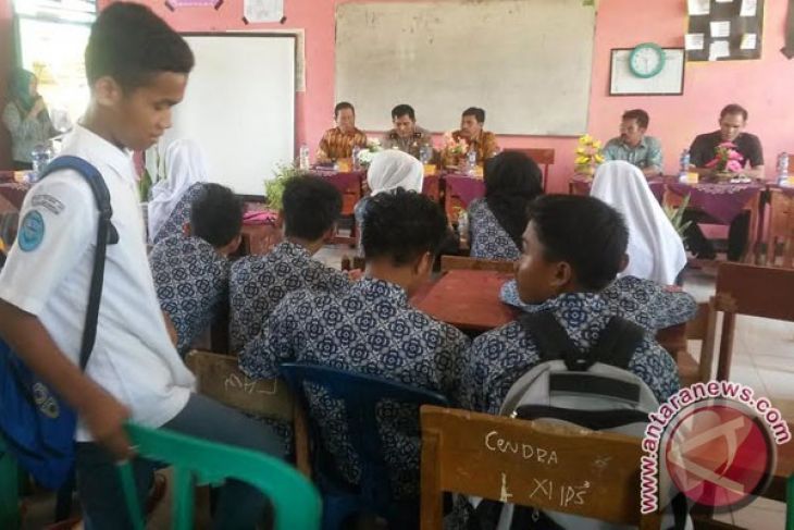 Dinsos Mukomuko sosialisasikan bahaya narkoba kepada siswa