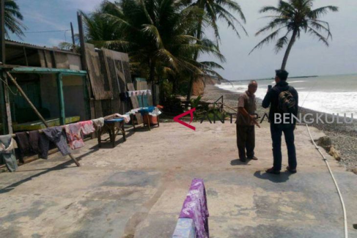 20 rumah terancam tergerus abrasi di Bengkulu Utara