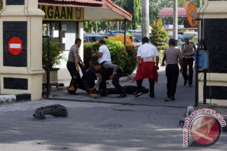 Anngota Polda Riau tewas diserang teroris