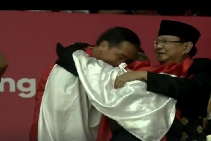 Raih emas, Hanifan peluk Jokowi-Prabowo bersamaan