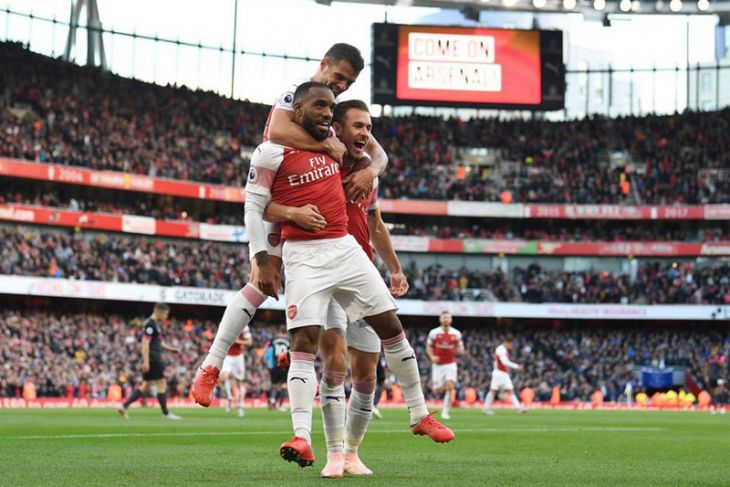 Gol Lacazette buat Emery berubah pikiran
