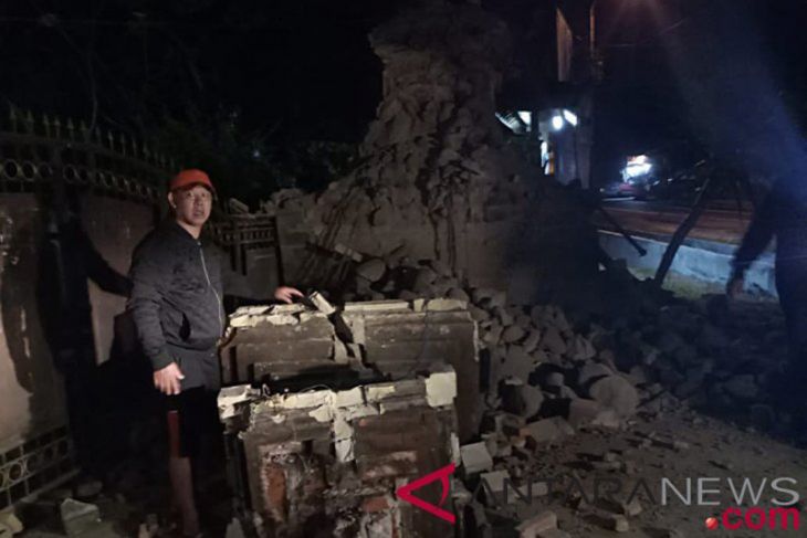 Gempa 6,4 SR guncang Situbondo