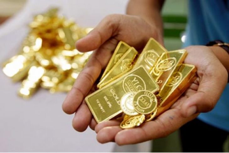 Harga emas berjangka naik