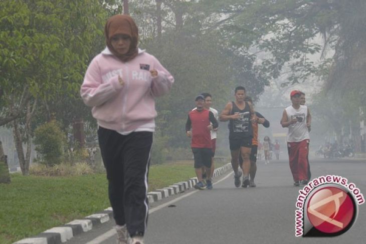 Studi: Kurang berolahraga bisa lebih buruk dari merokok