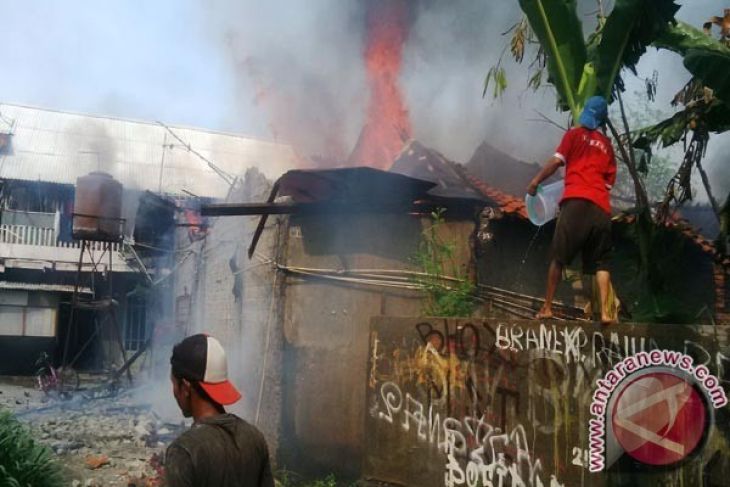 Tragis, Seorang Warga Tewas Dalam Kebakaran Di Sukabumi
