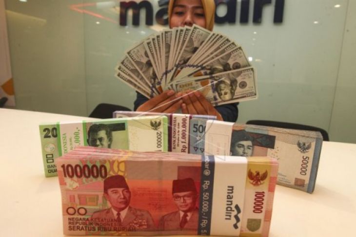 Giliran Kurs dolar Amerika kini melemah