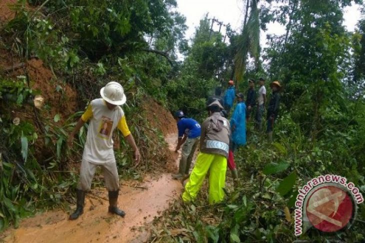 Status Siaga Bencana Sukabumi Ditetapkan Hingga Mei 2018
