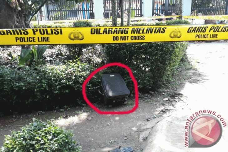 Seorang petugas polisi tewas saat menjinakkan bom