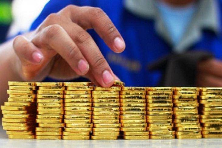 Ini penyebab harga emas turun