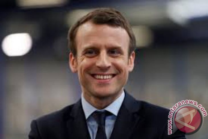 Donald Trump dan Emmanuel Macron bahas penarikan tentara AS dari Suriah
