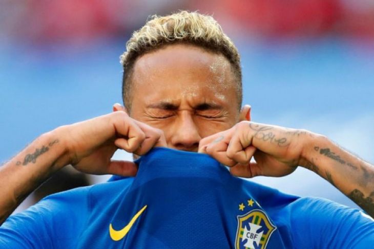 Brazil melaju ke putaran kedua Piala Dunia