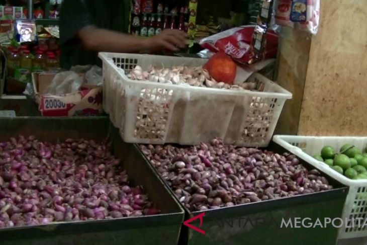 Harga bawang dan cabai di Sukabumi anjlok