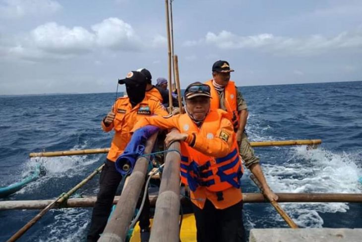 Tiga santri tenggelam di laut Sukabumi