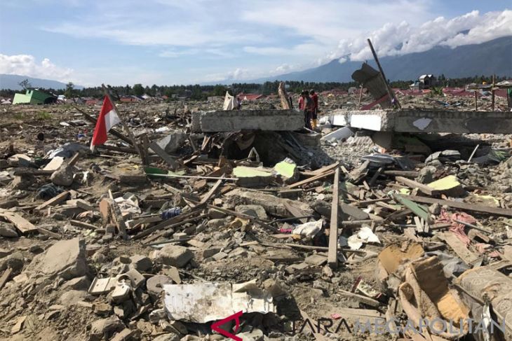 Palu dan Kekuatan Untuk Bangkit