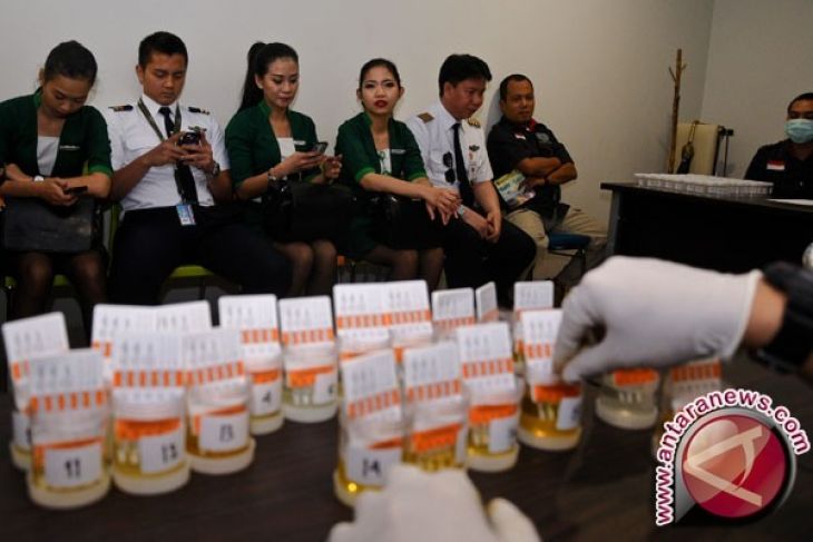 Mantan Pramugari Dituntut Tiga Tahun Penjara