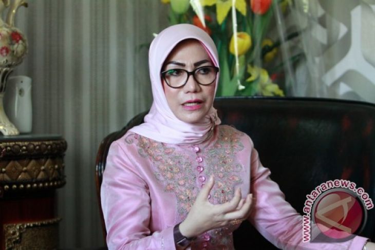 Dinsos-PKK Serahkan Bantuan Lembaga Kesejahteraan Sosial