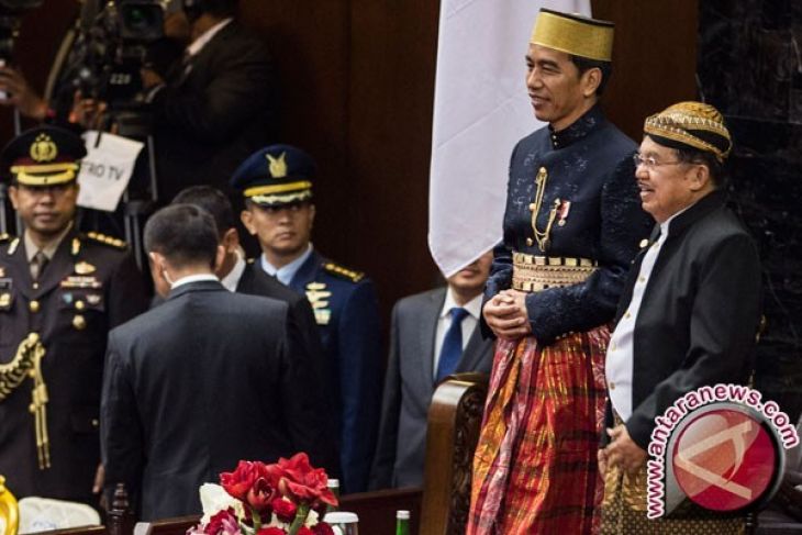 Ketika Jokowi-JK bertukar