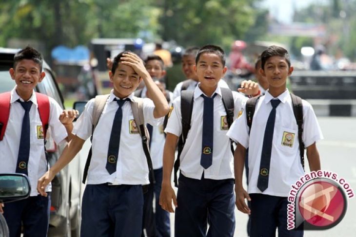 kemdikbud tiga juta pelajar