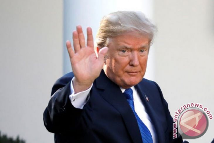 Aktris Bintang Film Dewasa Gugat Donald Trump