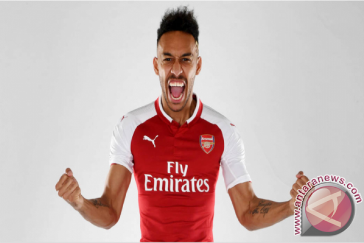 Rekor transfer Aubameyang ke Arsenal