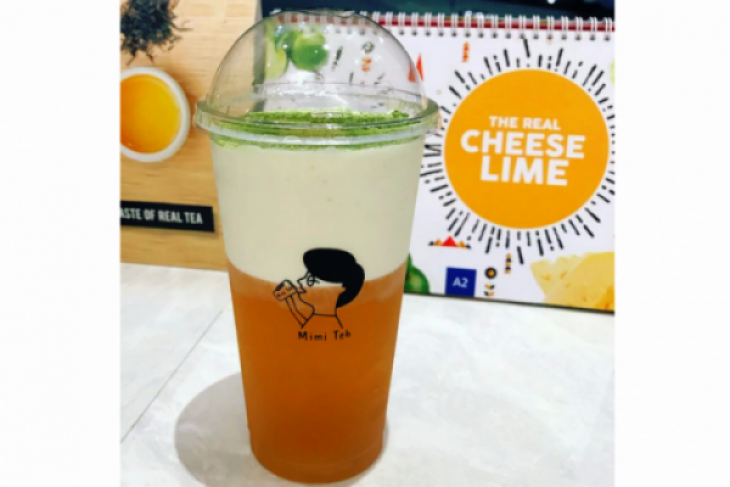 Unik Minum Teh Dicampur Keju