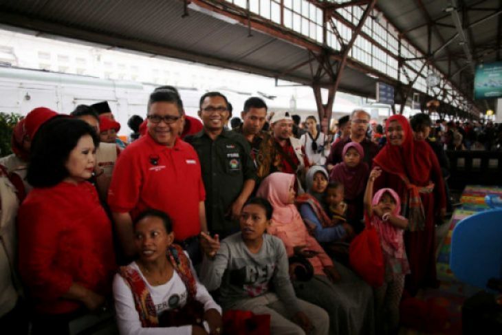 PDI Perjuangan Persilakan Amien Rais Maju Capres