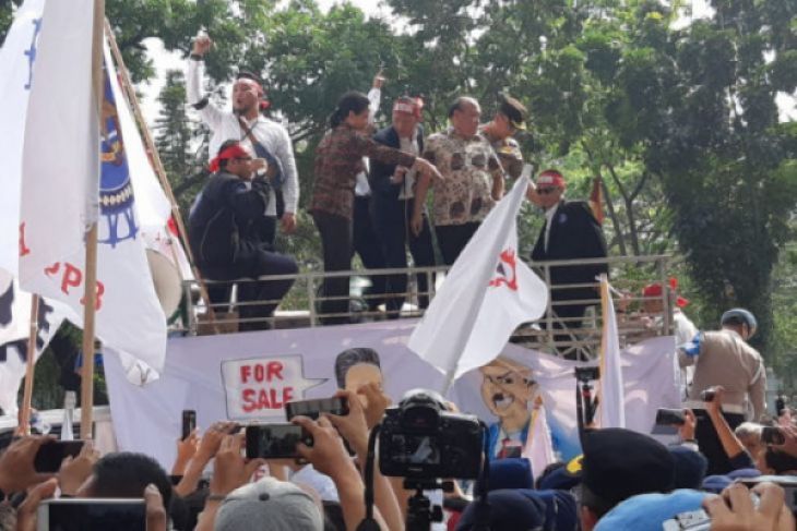 Rini : Tidak Ada Penjualan Aset Pertamina