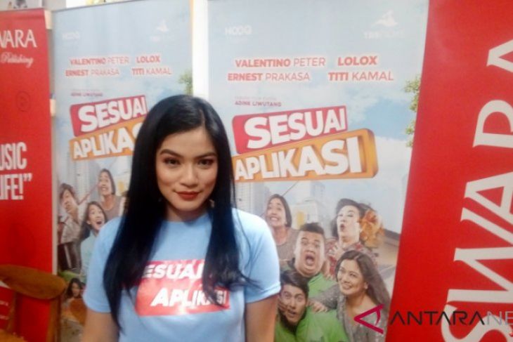 Titi Kamal Kembali Isi Soundtrack Film