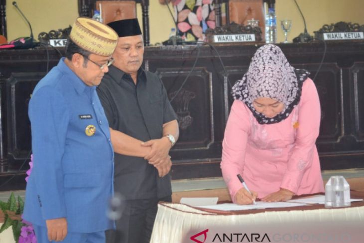 Penandatanganan Nota Pengantar R-APBD Gorontalo Utara Tahun 2019