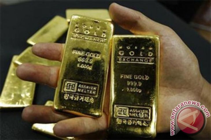 Emas turun saat menguatnya dolar AS
