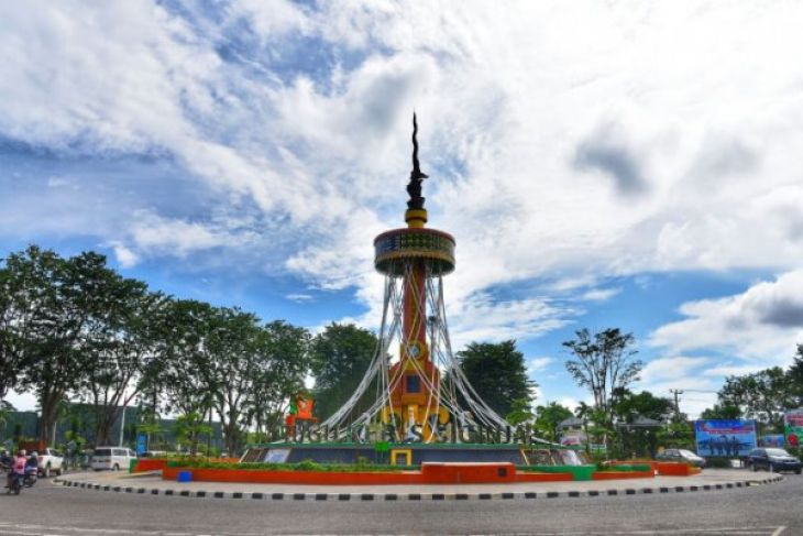 Warga berharap trotoar baru Tugu Keris dilengkapi alat olahraga
